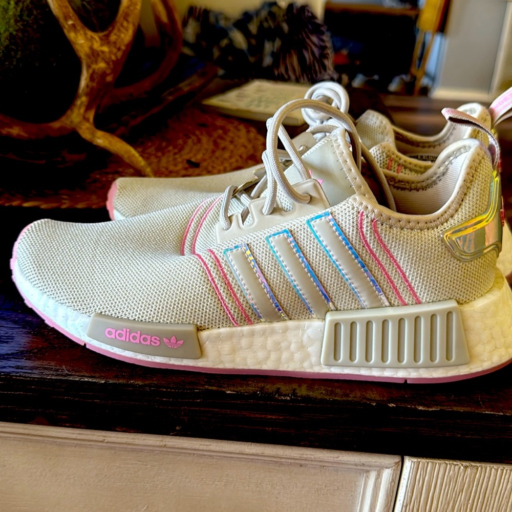 Women’s Adidas NMD’s size 7, excellent condition